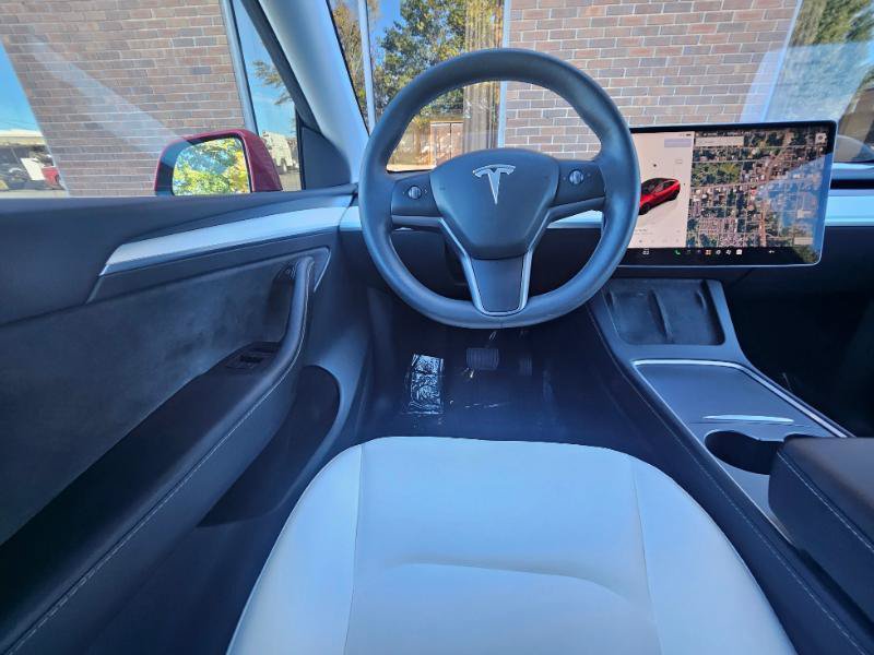 Used 2023 Tesla Model Y Long Range AWD/4WD image 4