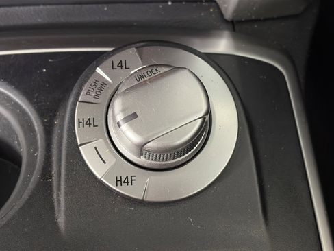 Used 2016 Toyota 4Runner Limited image 19