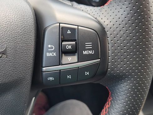 Certified 2025 Ford Escape ST-Line Select AWD/4WD image 13