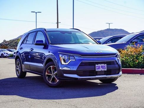 New 2026 Kia Niro EX image 2