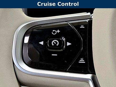 New 2026 Volvo XC60 T8 Ultra w/ Protection Package Premier AWD/4WD image 39
