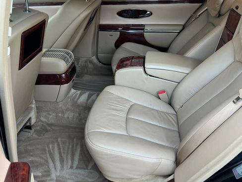 Used 2004 Maybach 57 RWD image 27