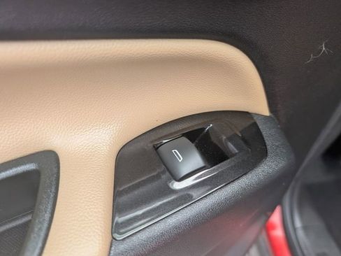 Used 2023 Chevrolet Equinox Premier AWD/4WD image 12