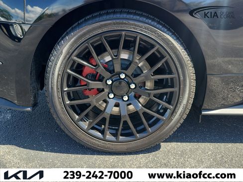 Used 2017 Ford Mustang GT Premium RWD image 9