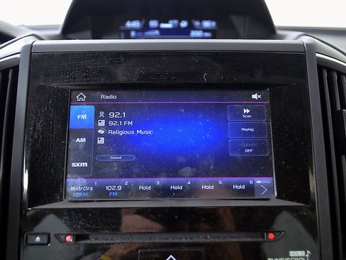 Used 2023 Subaru Forester Premium AWD/4WD image 30