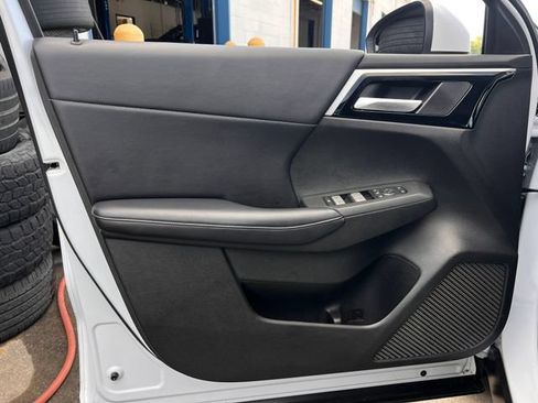Used 2023 Mitsubishi Outlander SE FWD image 10