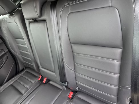 Used 2019 Ford Escape SEL AWD/4WD image 16