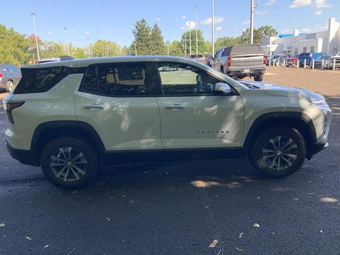 New 2026 Chevrolet Equinox LT w/ Convenience Package II image 8