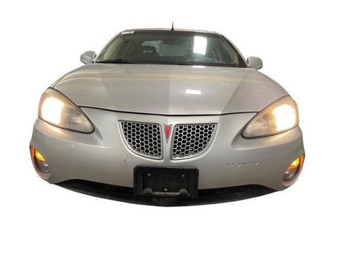 Used 2005 Pontiac Grand Prix GT w/ Leather Trim Package image 9