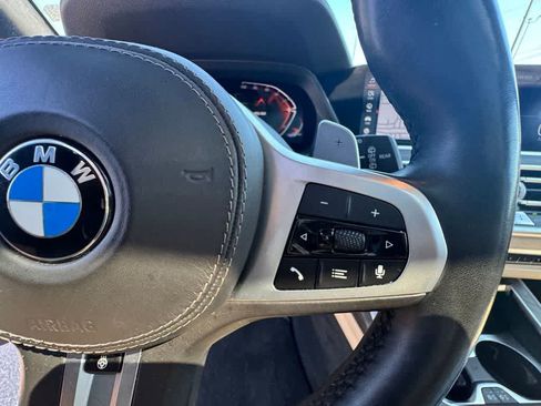Used 2021 BMW X7 xDrive40i w/ M Sport Package AWD/4WD image 26