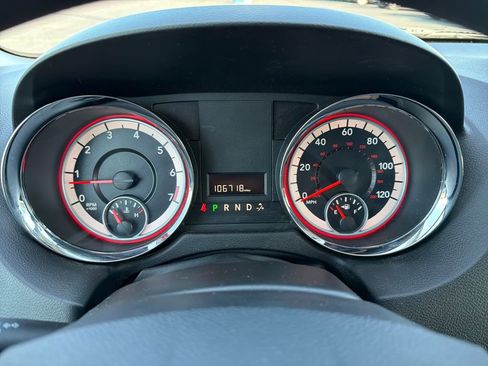 Used 2013 Dodge Grand Caravan SE FWD image 15