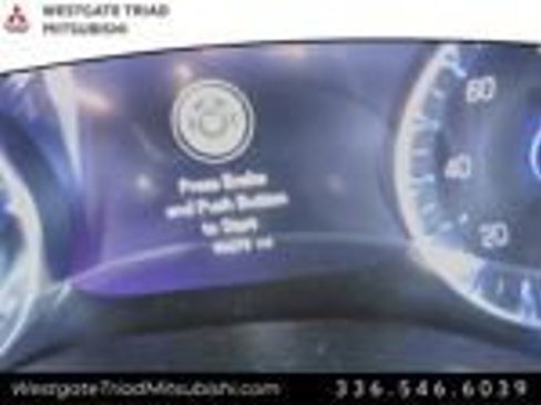Used 2026 Chrysler Pacifica Select FWD image 5