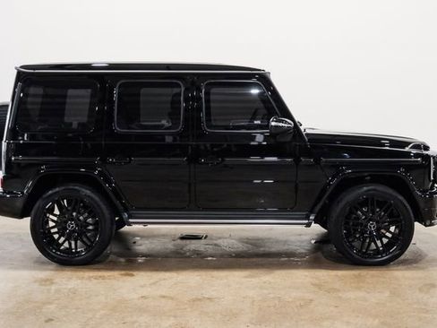 Used 2022 Mercedes-Benz G 550 w/ Exclusive Interior Package image 24