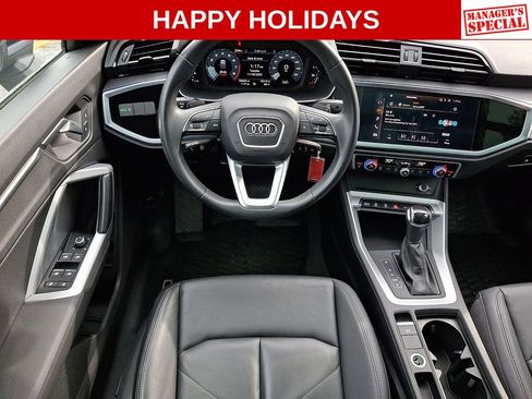 Used 2022 Audi Q3 2.0T Premium w/ Convenience Package image 11