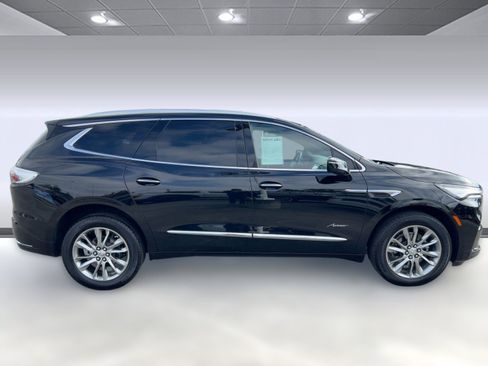 Used 2024 Buick Enclave Avenir w/ Avenir Technology Package image 7