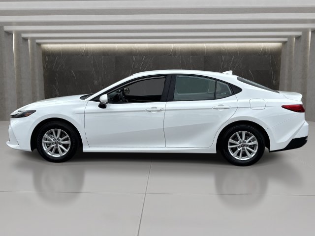 Used 2026 Toyota Camry LE FWD image 2