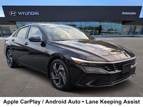 Certified 2025 Hyundai Elantra Sport FWD image 1