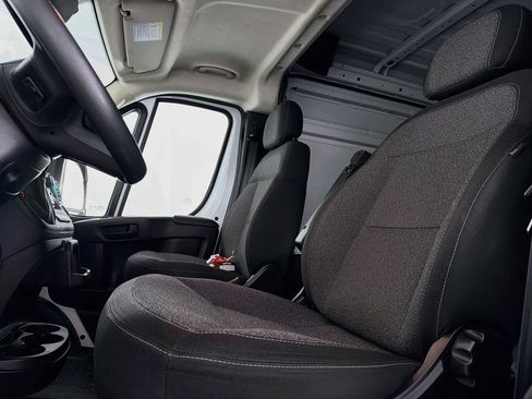Used 2025 RAM ProMaster 2500 w/ Convenience Group FWD image 31