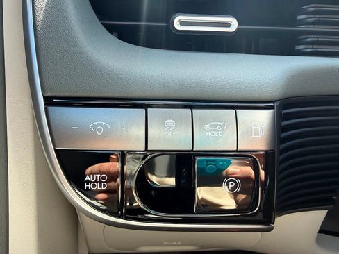 Certified 2025 Hyundai Ioniq 5 Limited RWD image 25