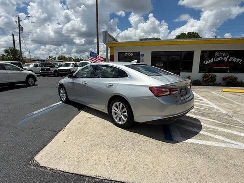 Used 2021 Chevrolet Malibu LT image 4