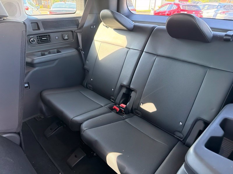 Used 2024 Hyundai Santa Fe Limited AWD/4WD image 14