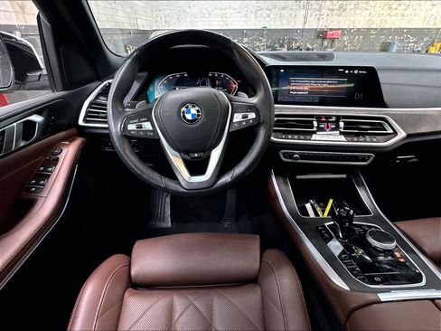 Used 2023 BMW X5 xDrive40i w/ Premium Package AWD/4WD image 8