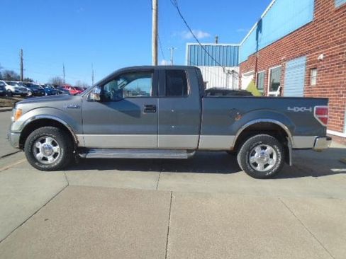 Used 2010 Ford F150 XLT image 2