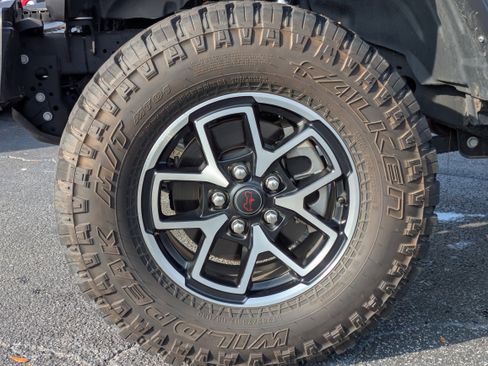 Used 2024 Jeep Gladiator Rubicon image 29