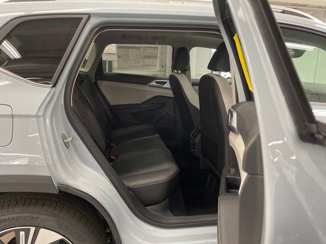 New 2027 Volkswagen Taos SE AWD/4WD image 10