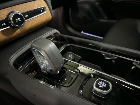 Certified 2023 Volvo XC90 B6 Plus w/ Protection Package Premier AWD/4WD image 16