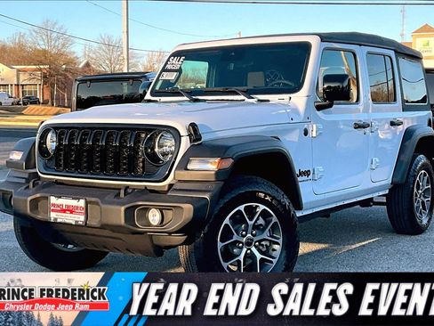 Used 2025 Jeep Wrangler Sport S image 3