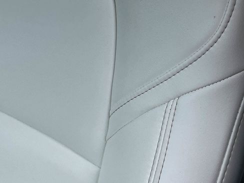 Used 2023 Tesla Model 3 Standard Range image 23