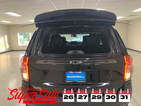 Used 2021 Chevrolet Tahoe Z71 w/ Rear Media and Nav Package image 7