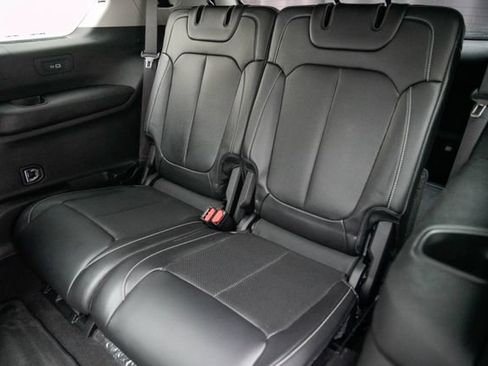 Used 2022 Jeep Grand Cherokee L Limited w/ Luxury Tech Group II AWD/4WD image 25
