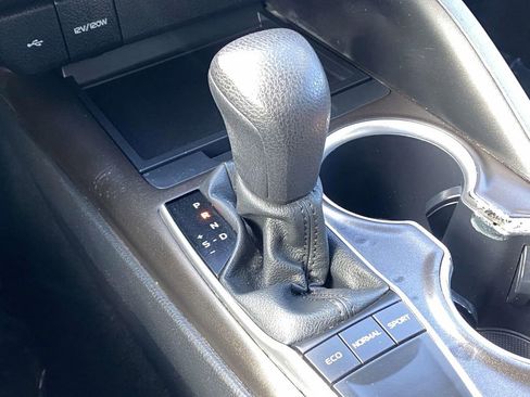 Used 2023 Toyota Camry LE image 41