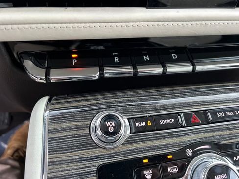 Used 2022 Lincoln Aviator Black Label Grand Touring image 24