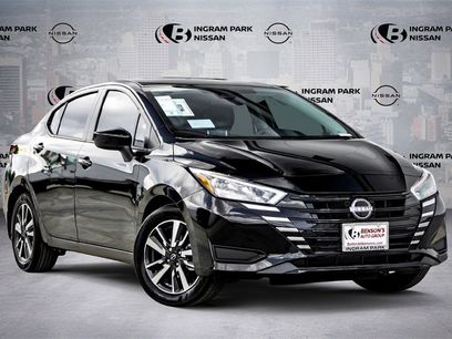 New 2025 Nissan Versa SV w/ Trunk Package