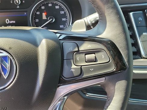 Used 2022 Buick Enclave Essence image 28