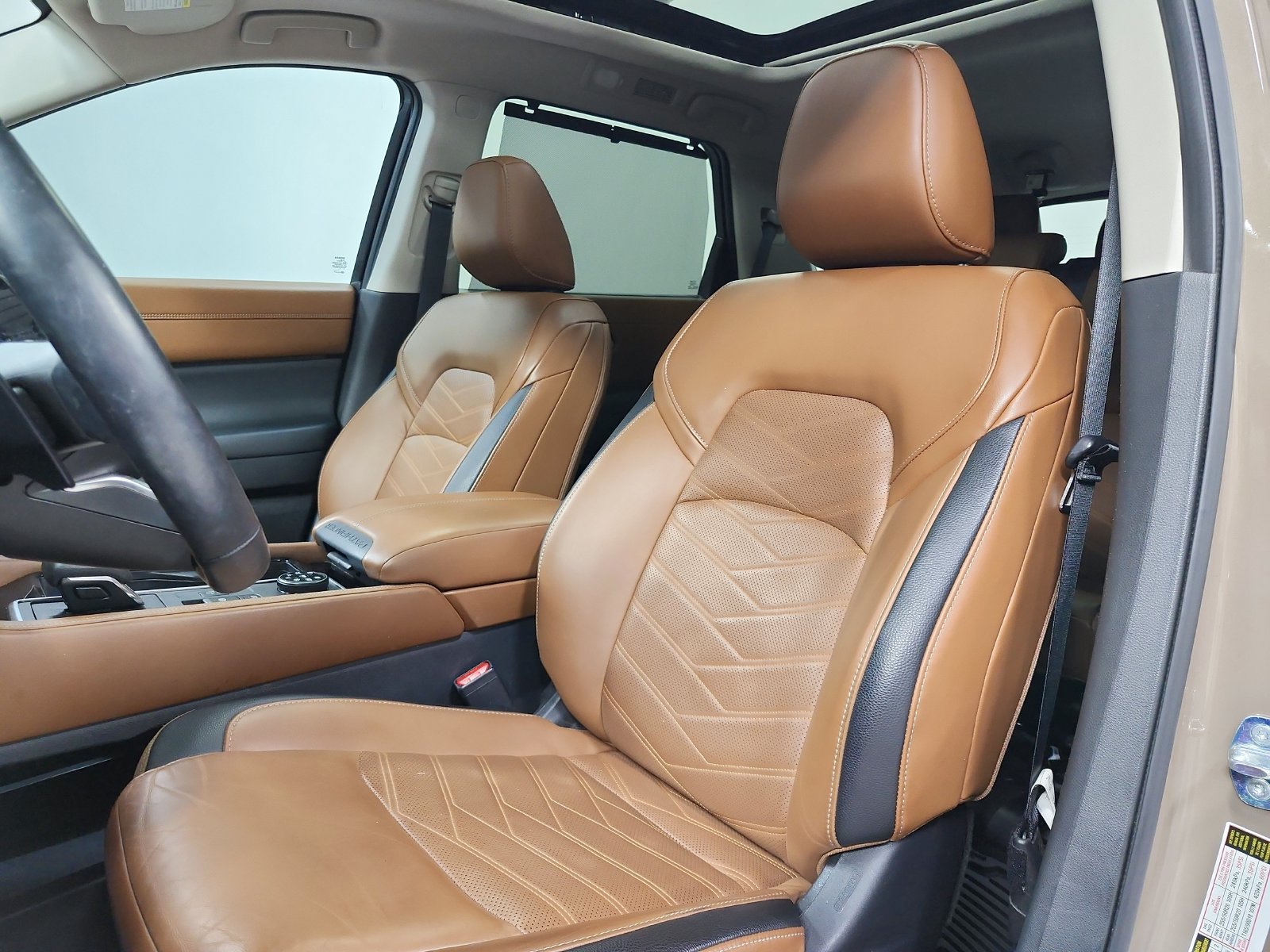 Used 2023 Nissan Pathfinder Platinum w/ Cargo Package AWD/4WD image 18