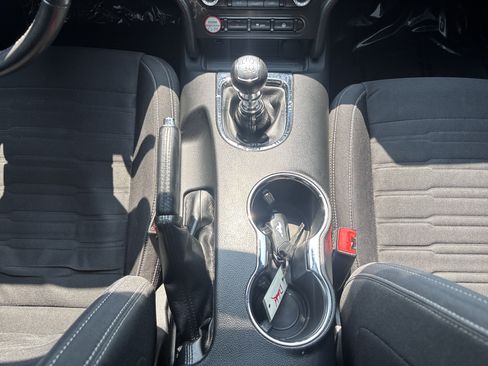 Used 2016 Ford Mustang GT RWD image 10
