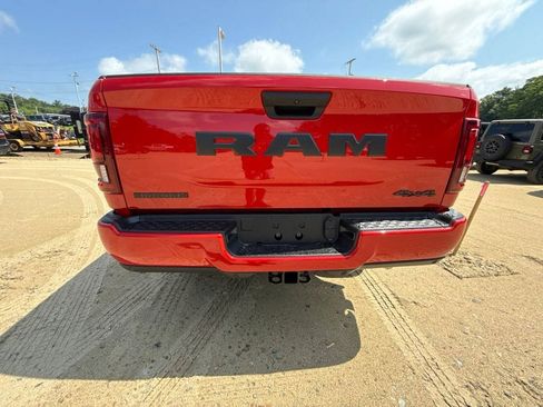 New 2026 RAM 2500 Big Horn AWD/4WD image 4