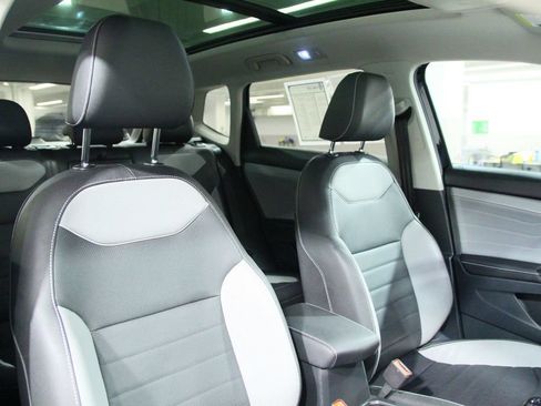 Used 2024 Volkswagen Taos SEL AWD/4WD image 21
