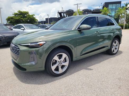 Certified 2025 Audi Q5 Premium Plus w/ Premium Plus AWD/4WD image 4