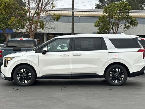 New 2026 Kia Carnival LXS image 7