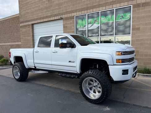 Used 2019 Chevrolet Silverado 3500 LTZ w/ Duramax Plus Package image 8
