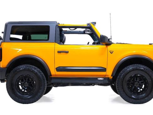 Used 2021 Ford Bronco Badlands image 5