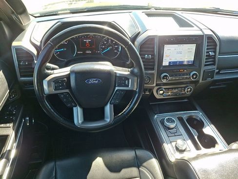 Used 2021 Ford Expedition XLT AWD/4WD image 2
