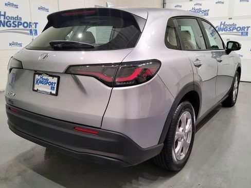 Used 2023 Honda HR-V LX image 9