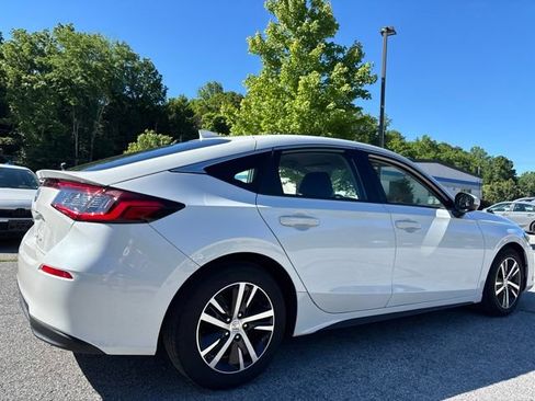 Used 2024 Honda Civic LX image 3