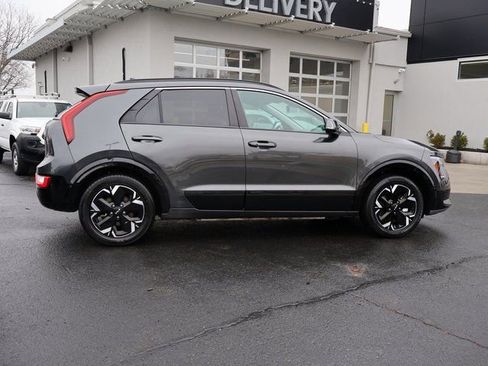Used 2024 Kia Niro Wind image 9